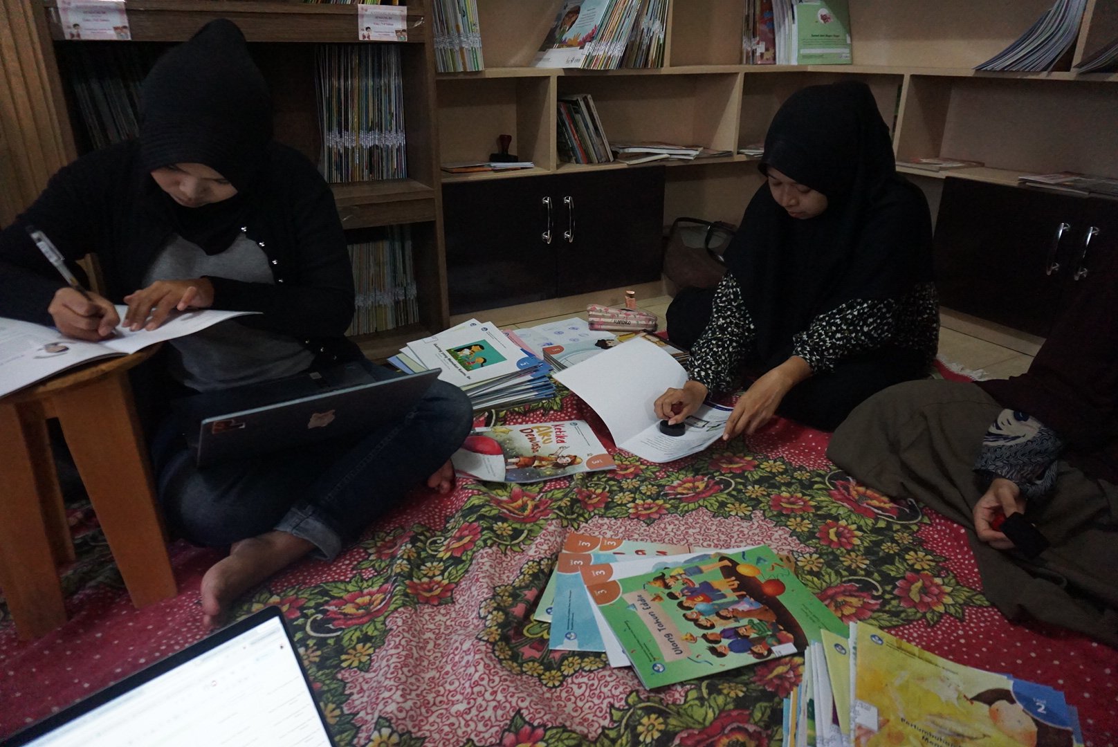 Pengelolaan Perpustakaan/Pojok Baca Desa