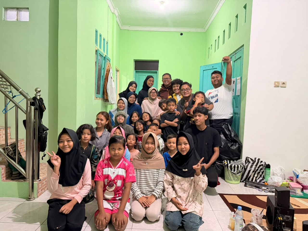 Bimbingan Belajar kepada Anak-anak