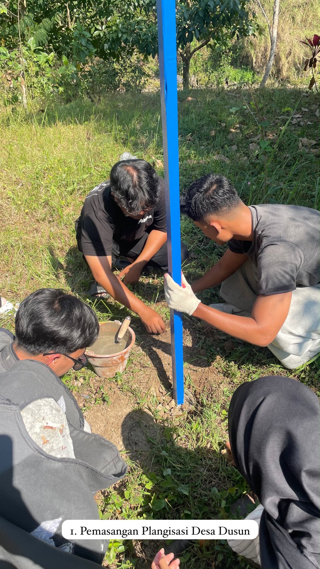 Pemasangan Plang Desa dan Dusun
