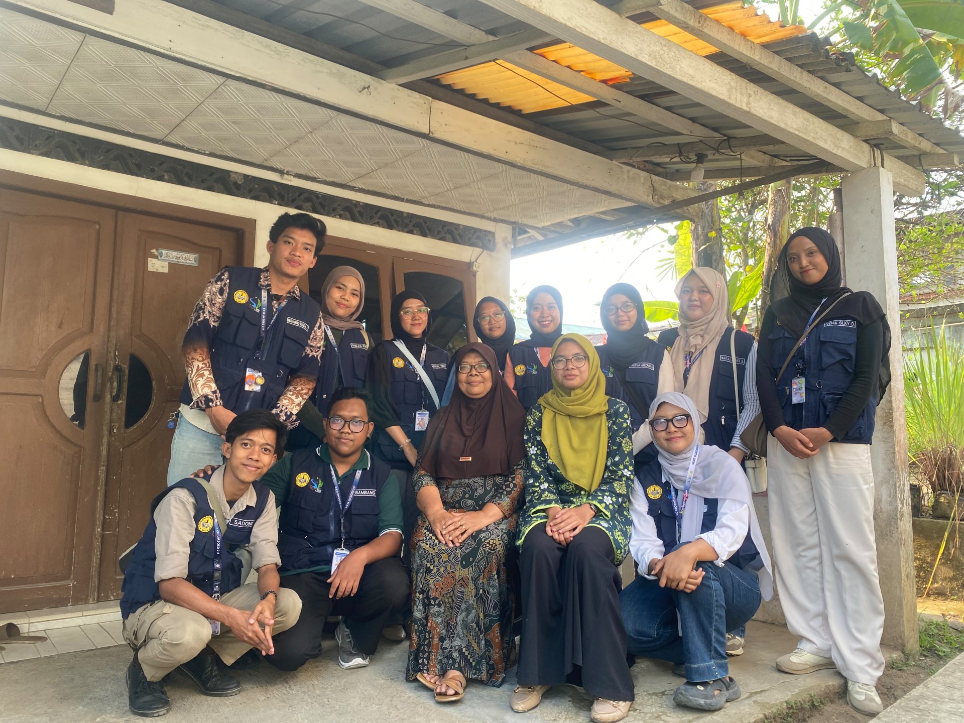 Silaturahmi dan Sowan Sekaligus Pamit Kepada Ibu RT Dusun Boto