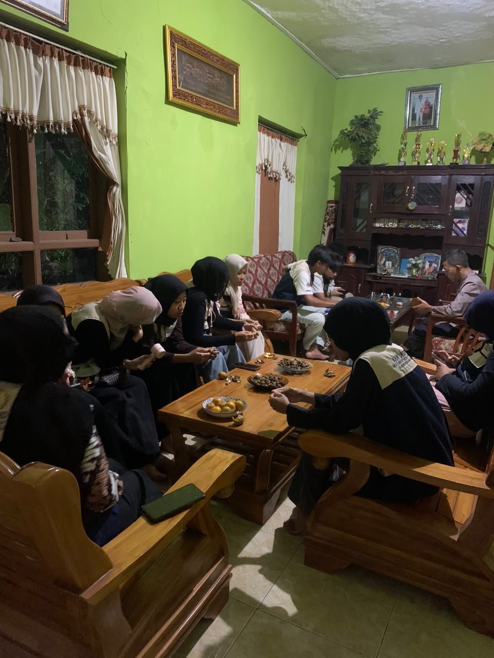 Kunjungan dan Berpamitan kepada Kepala Desa Langkap