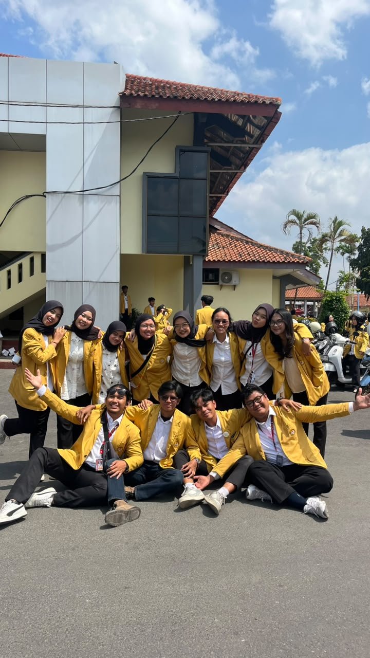 Penarikan Resmi Mahasiswa KKN oleh Pihak Kabupaten Kebumen di SetDa Kabupaten Kebumen sebagai Tanda Berakhirnya Masa Pengabdian Mahasiswa KKN di Seluruh Wilayah Kabupaten Kebumen
