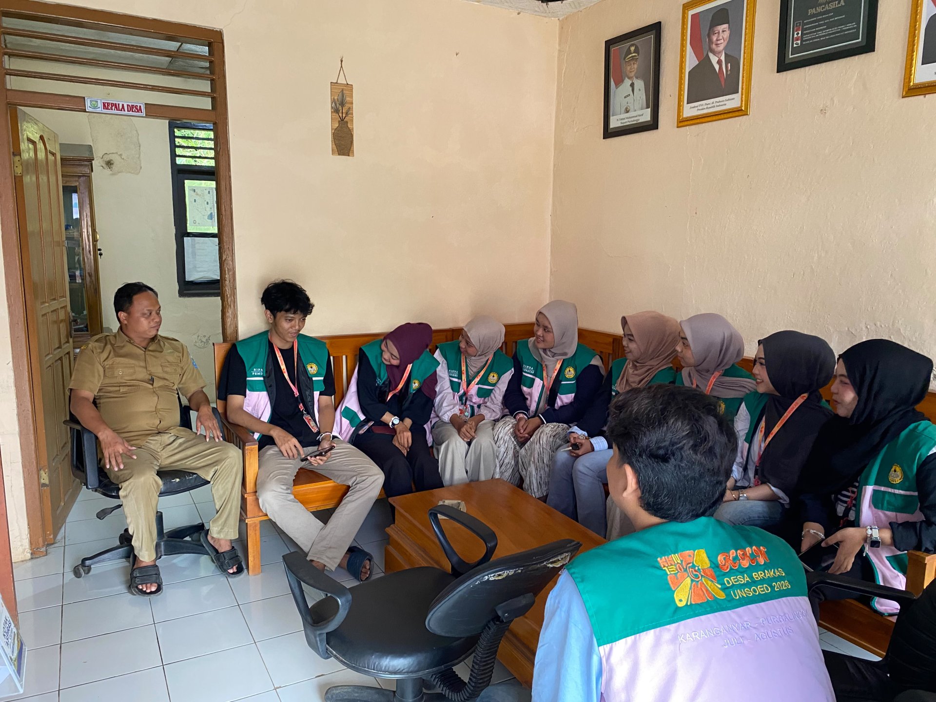 Penurupan Kegiatan Piket Administrasi Desa dan Finalisasi Video Profil Desa